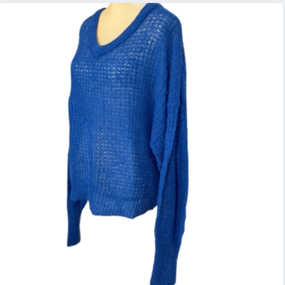 Free People Lulu Oversize V-Neck Sweater, Blue Parrot, NWOT - Picture 4 of 10